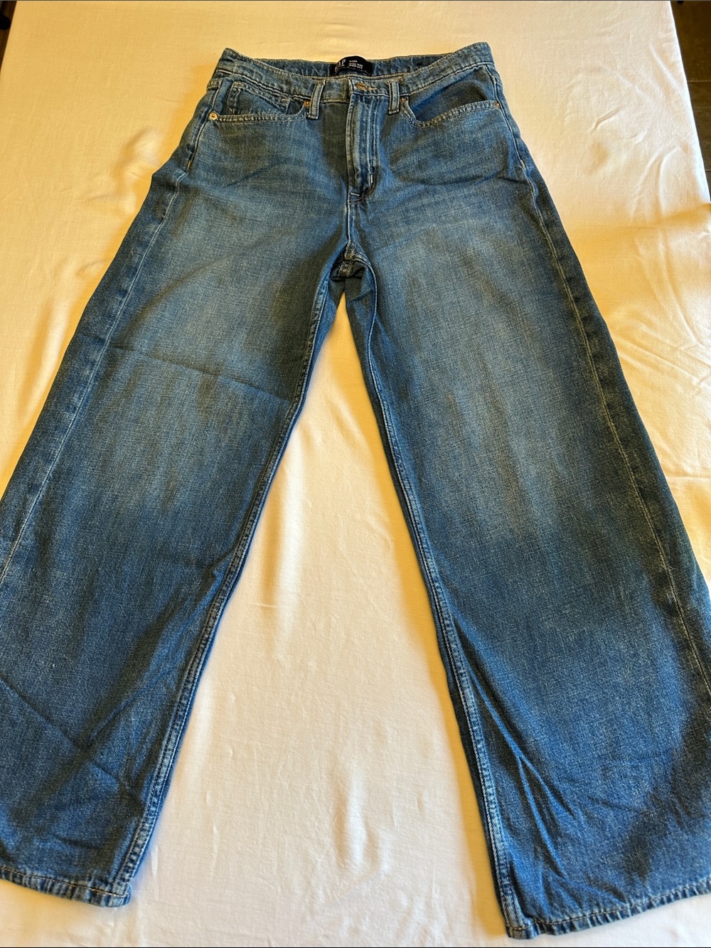 GAP Women's High Rise Wide-Leg Jeans in Mid Blue Wash